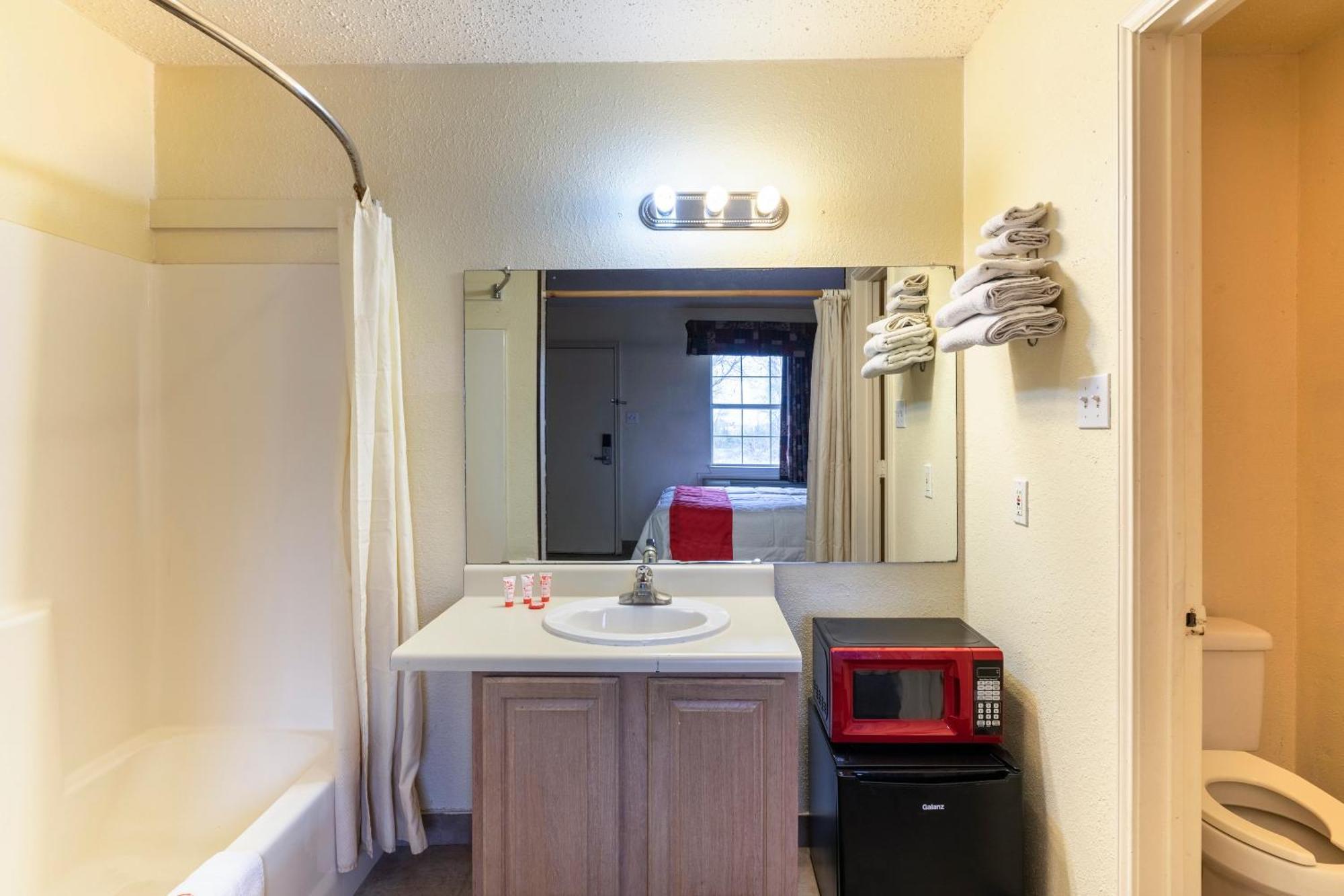 Oyo Hotel Decatur Tx Hwy 287 Northwest Екстериор снимка